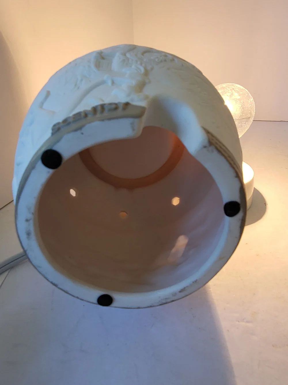 Scentsy Disney Winnie The Pooh Hunny Pot Wax Warmer
